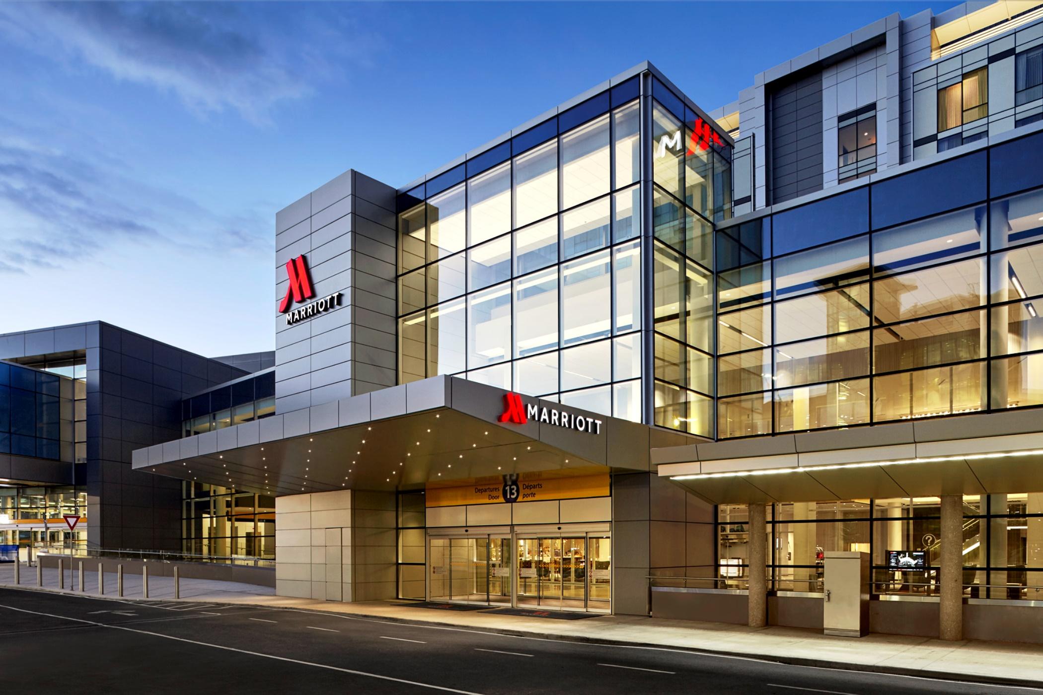 Calgary Airport Marriott In-Terminal Hotel Dış mekan fotoğraf